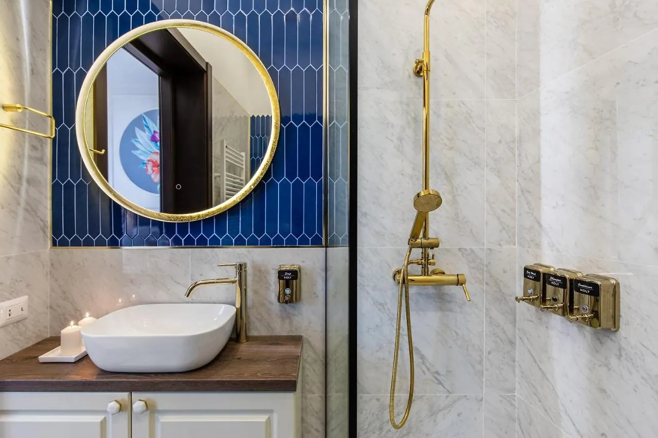 Locanda Holt Old Town Luxury Suites With Balcony Bucarest