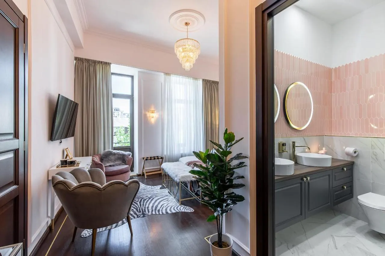 Holt Old Town Luxury Suites With Balcony Bucarest Locanda