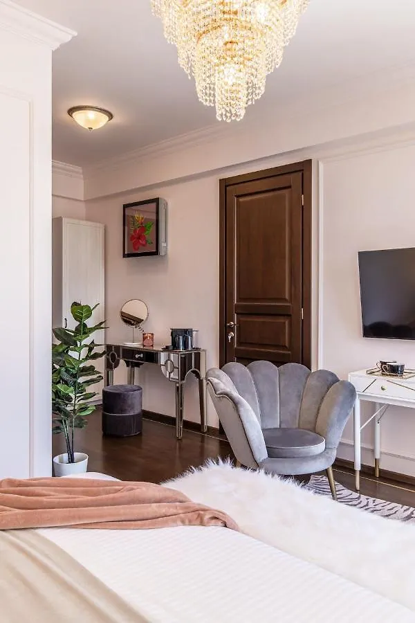 Holt Old Town Luxury Suites With Balcony Bucarest 0*,  Romania