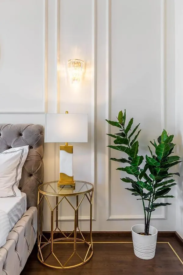 Holt Old Town Luxury Suites With Balcony Bucarest 0*,  Romania
